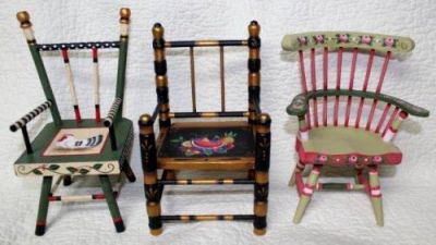 TRIO of VINTAGE CHAIRS  DELLA WETTERMAN  PATTERN PACKET